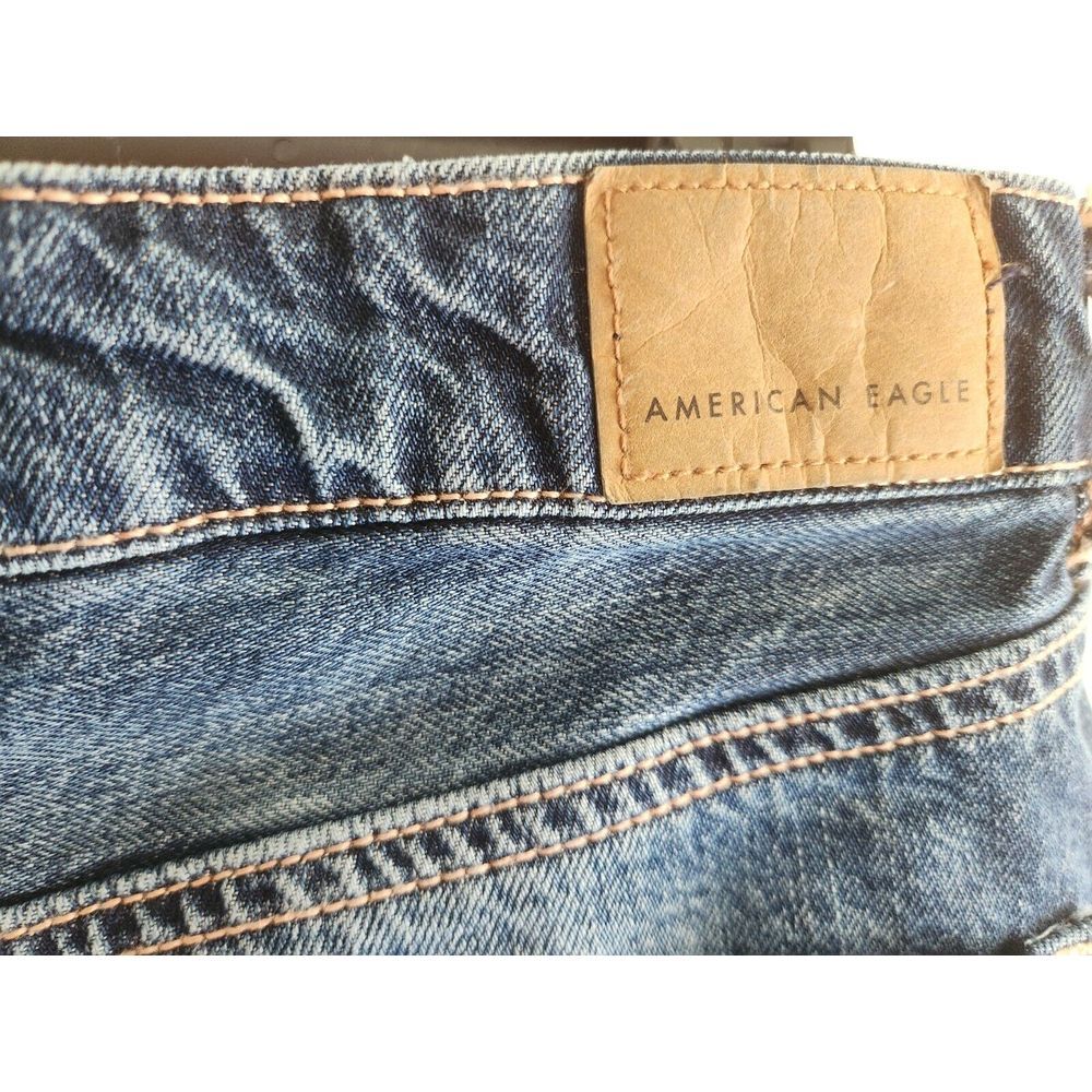 American Eagle Jean SHORTS Tomgirl Size 30 EUC - Picture 3 of 6